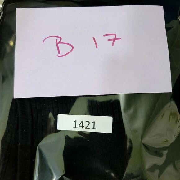 Calvin Klein Black Sleeveless Turtleneck Lightweight Sweater Sz Small - Picture 11 of 11